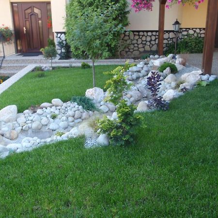Privat Luptak Hotel Strba Exterior photo